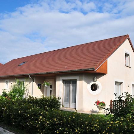 La Cle Des Champs Bed & Breakfast Largillay Екстериор снимка