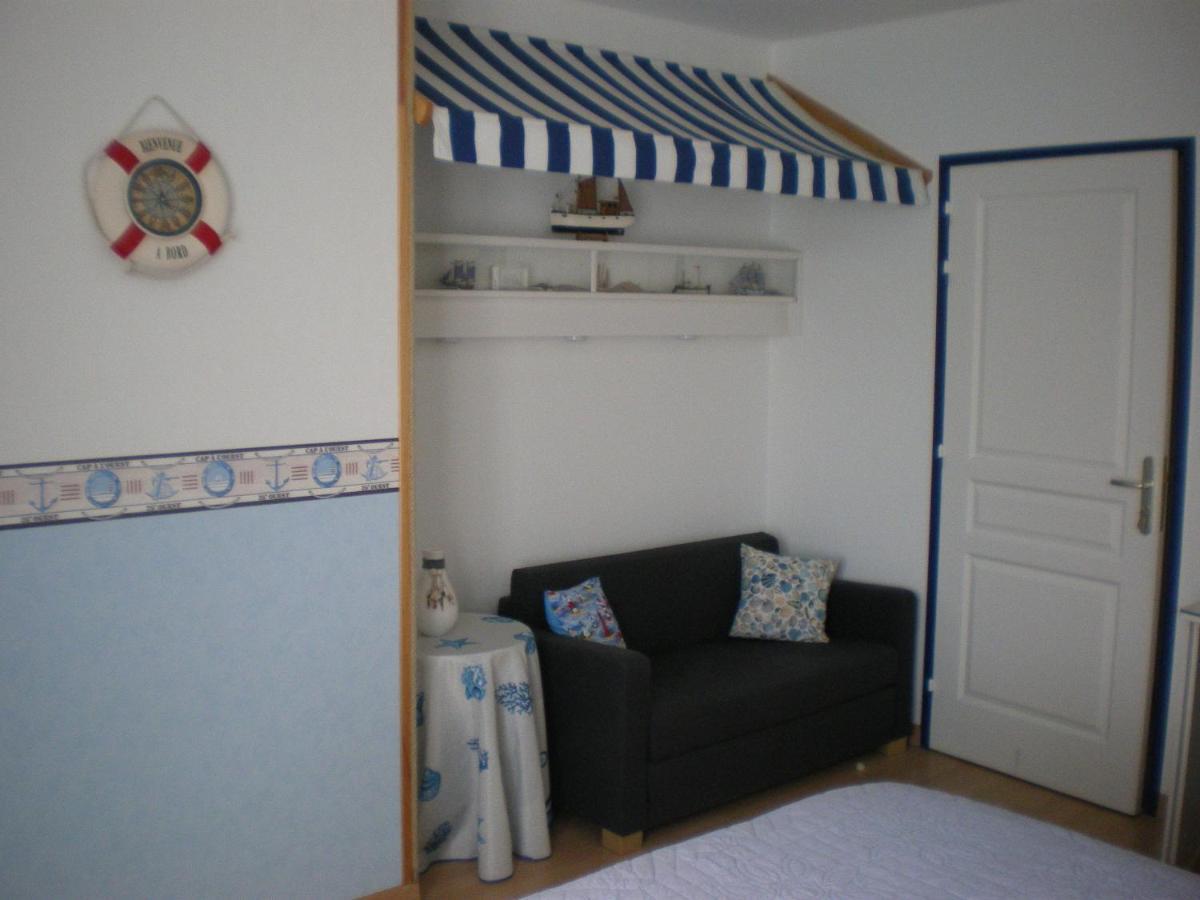 La Cle Des Champs Bed & Breakfast Largillay Екстериор снимка