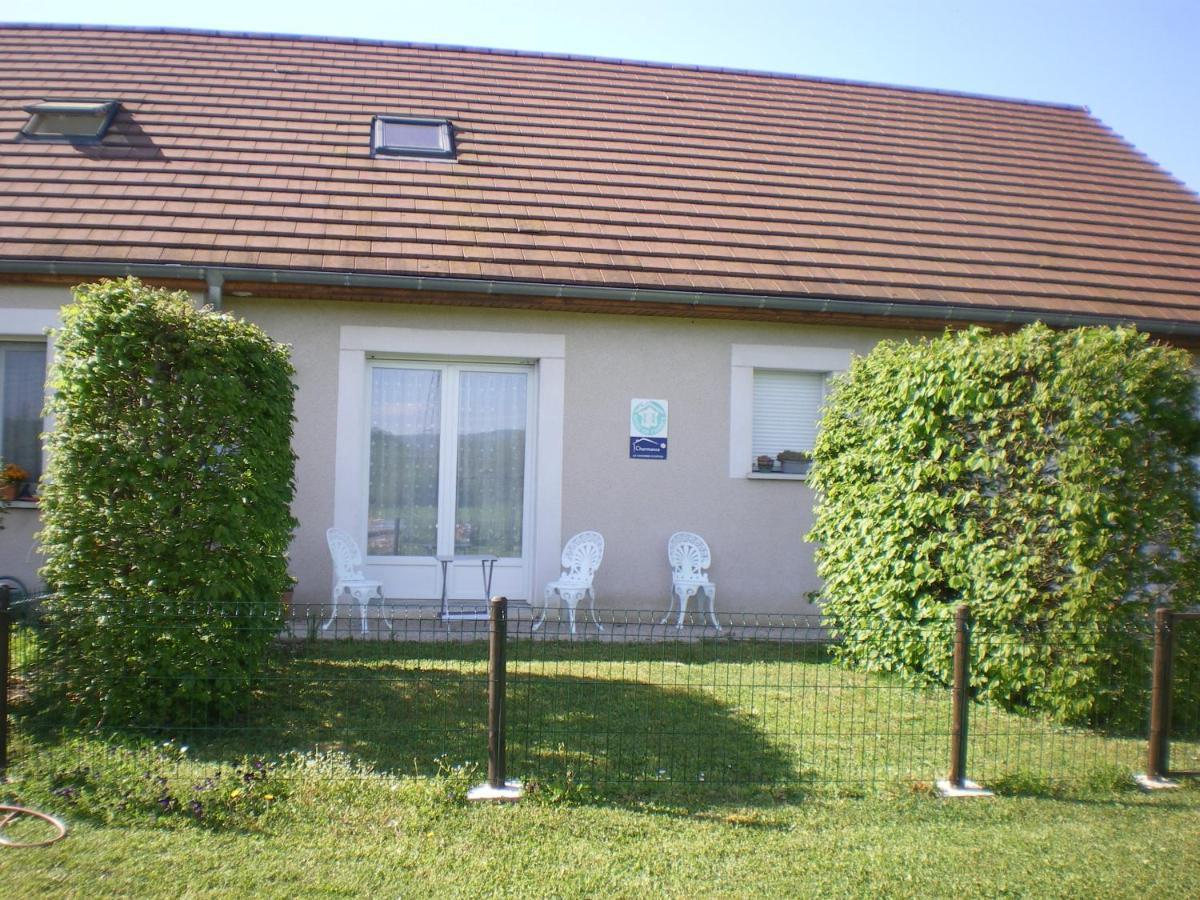 La Cle Des Champs Bed & Breakfast Largillay Екстериор снимка